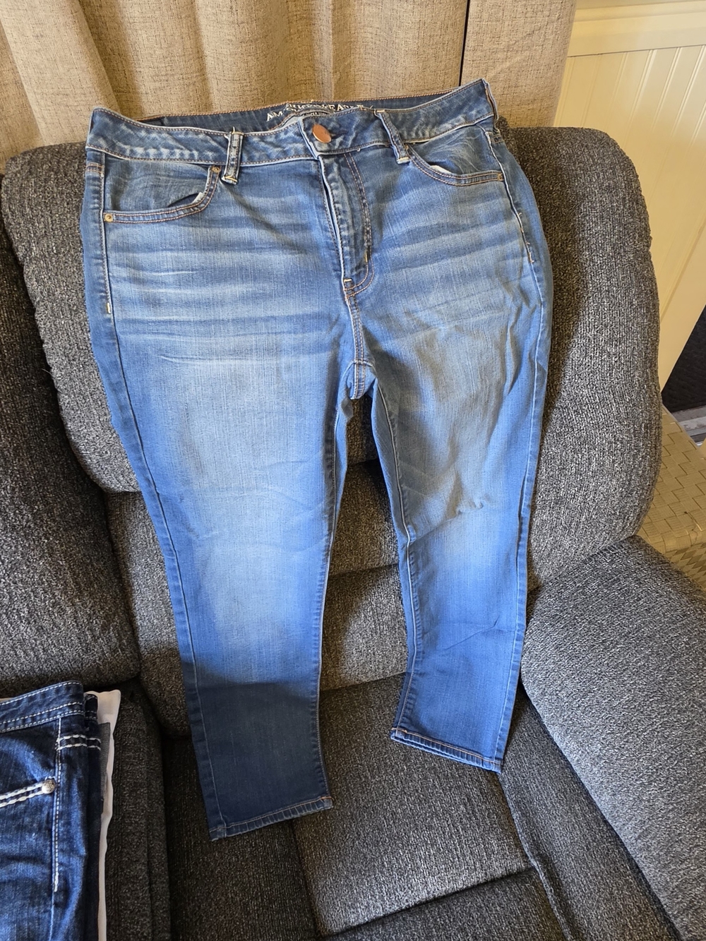 American Eagle Outfitters Light Blue Skinny Jeans
